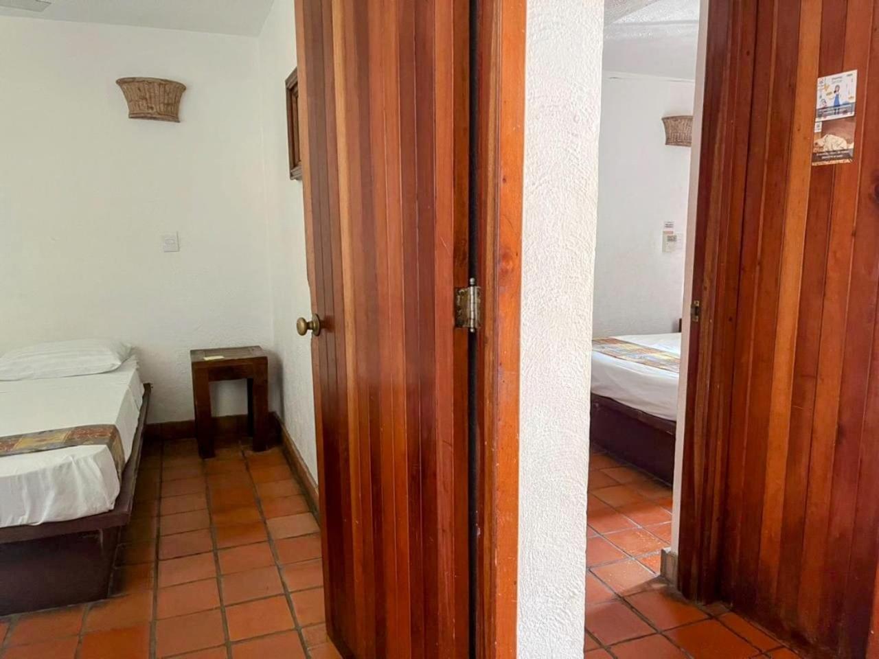 Hotel Casa Shaguibá Crucecita  Esterno foto